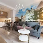 Jana Apartment *